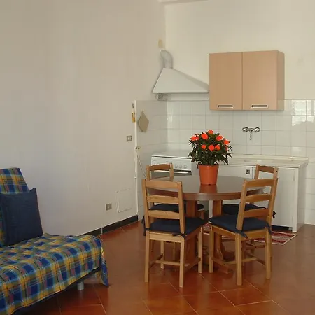 Bouganville Apartment *